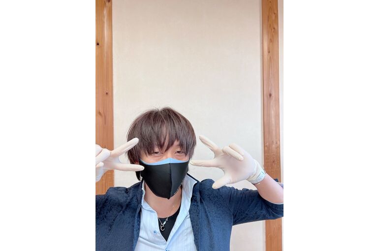 8B7AF209-33AA-4409-ACDA-CC2C80FE815A