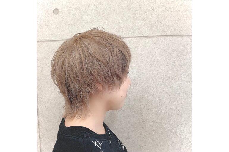 E7BAB8A5-1F08-4AA9-B24E-5C19717292E2